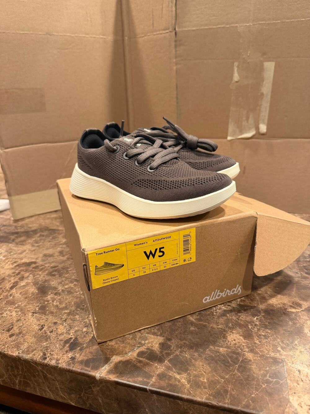 Allbirds Tree Runner Go Womens Size 5
Grey Athletic Running Shoes Sneakers EUC